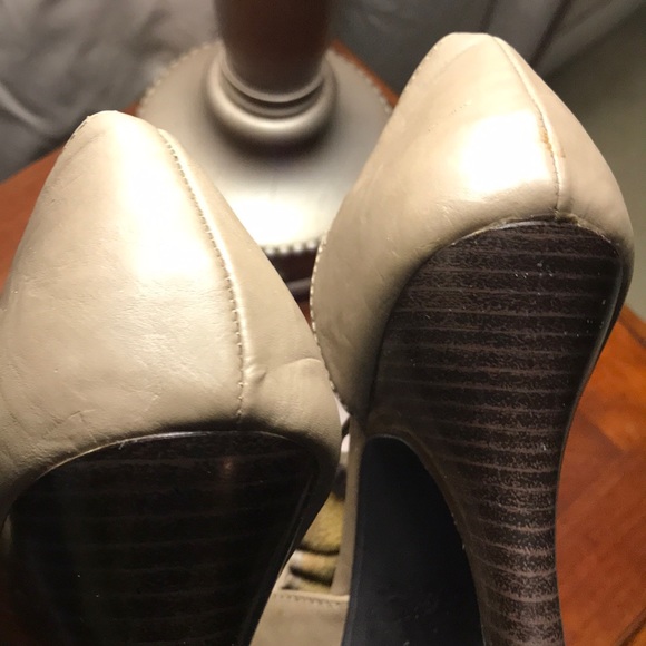 Sandals - Picture 3 of 4